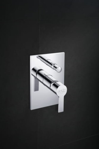 Bateria podtynkowa z przełącznikiem                                                                      HUG-BPD.220C